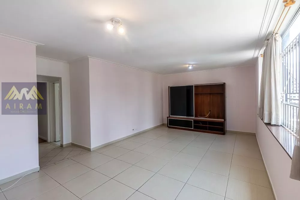 Apartamento à venda com 2 quartos, 103m² - Foto 2