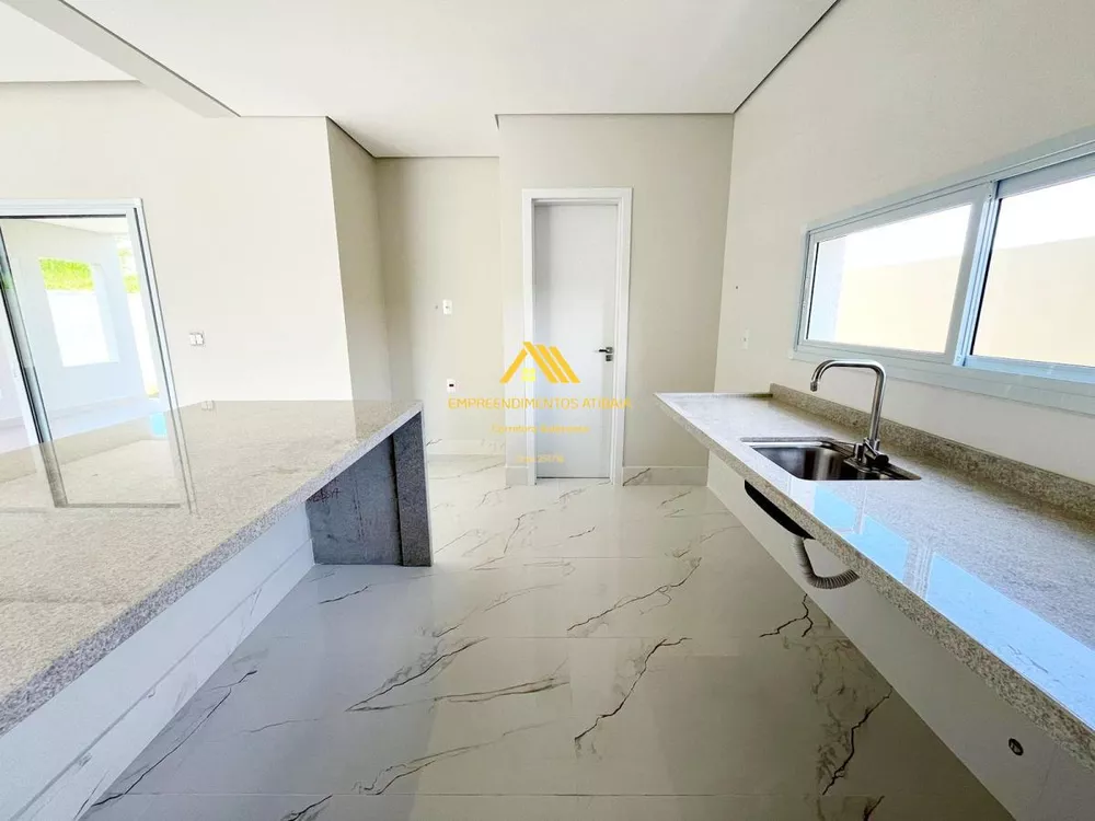 Sobrado à venda com 3 quartos, 360m² - Foto 2