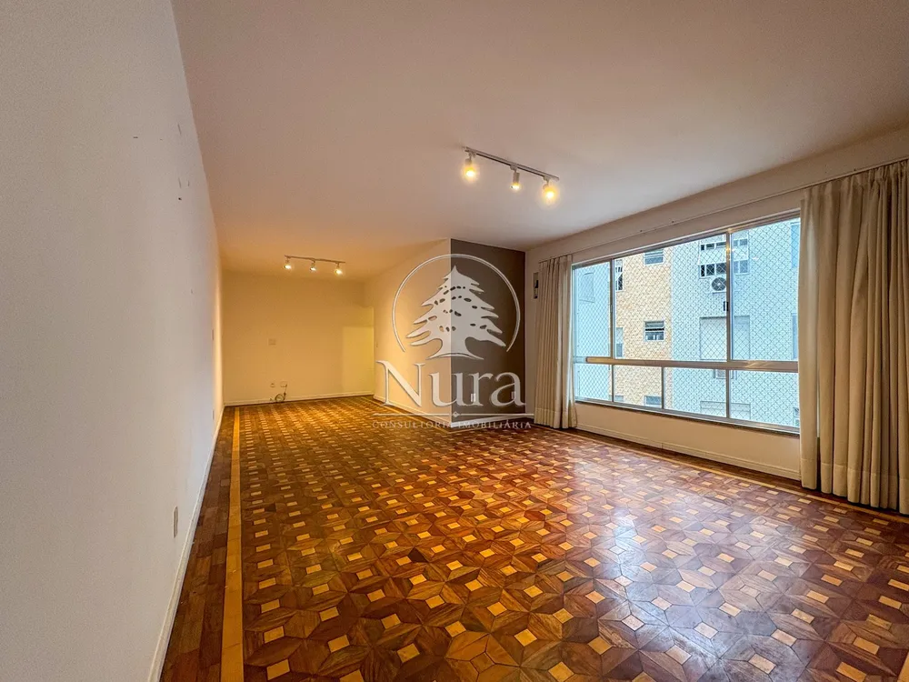 Apartamento, 3 quartos, 145 m² - Foto 1