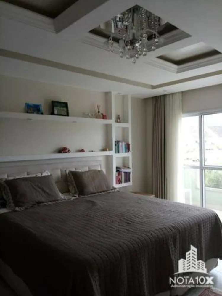 Casa, 3 quartos, 240 m² - Foto 4