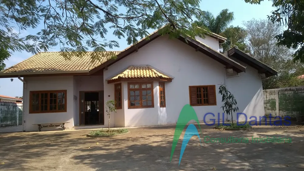 Chácara, 4 quartos, 2000 m² - Foto 1