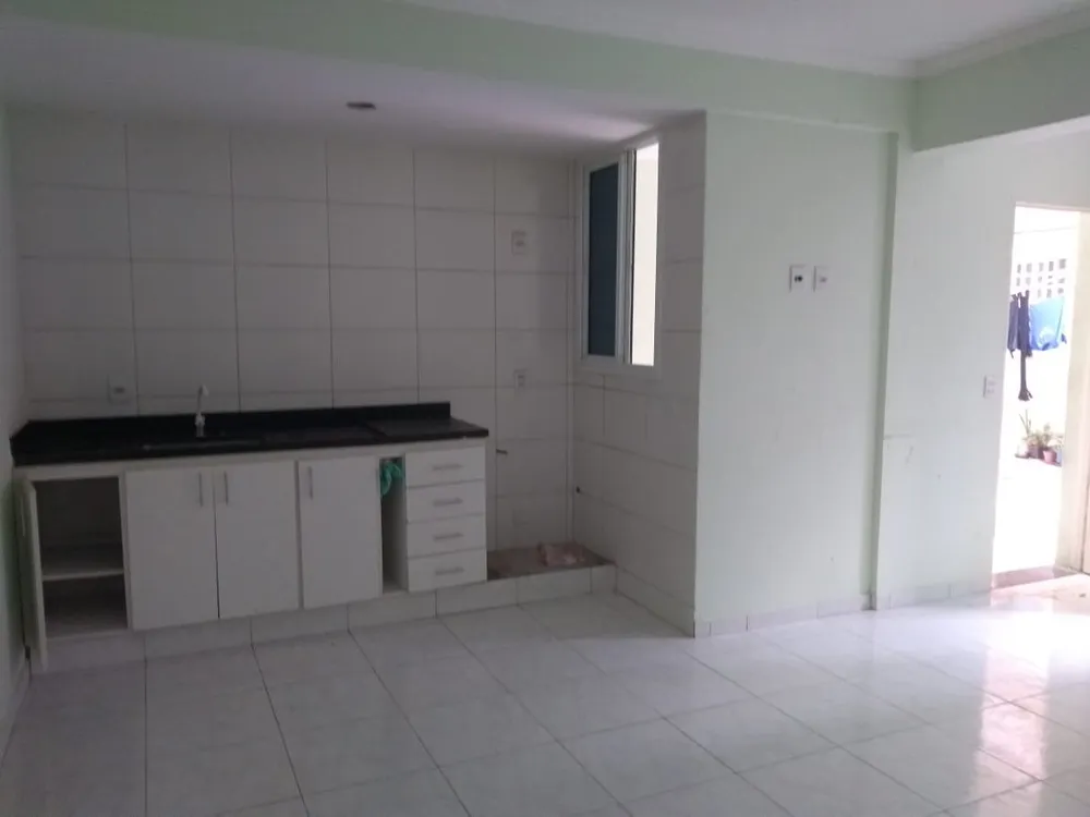 Casa, 6 quartos, 160 m² - Foto 2