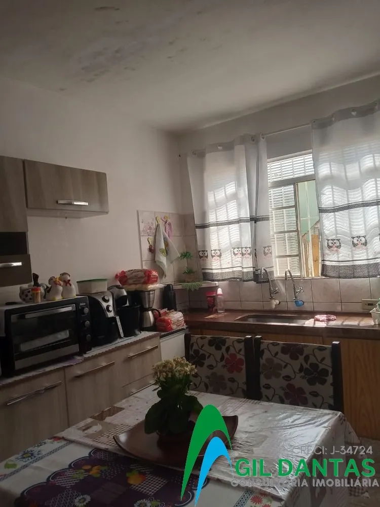 Casa, 5 quartos, 247 m² - Foto 2