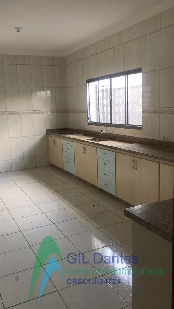 Sobrado, 5 quartos, 220 m² - Foto 2