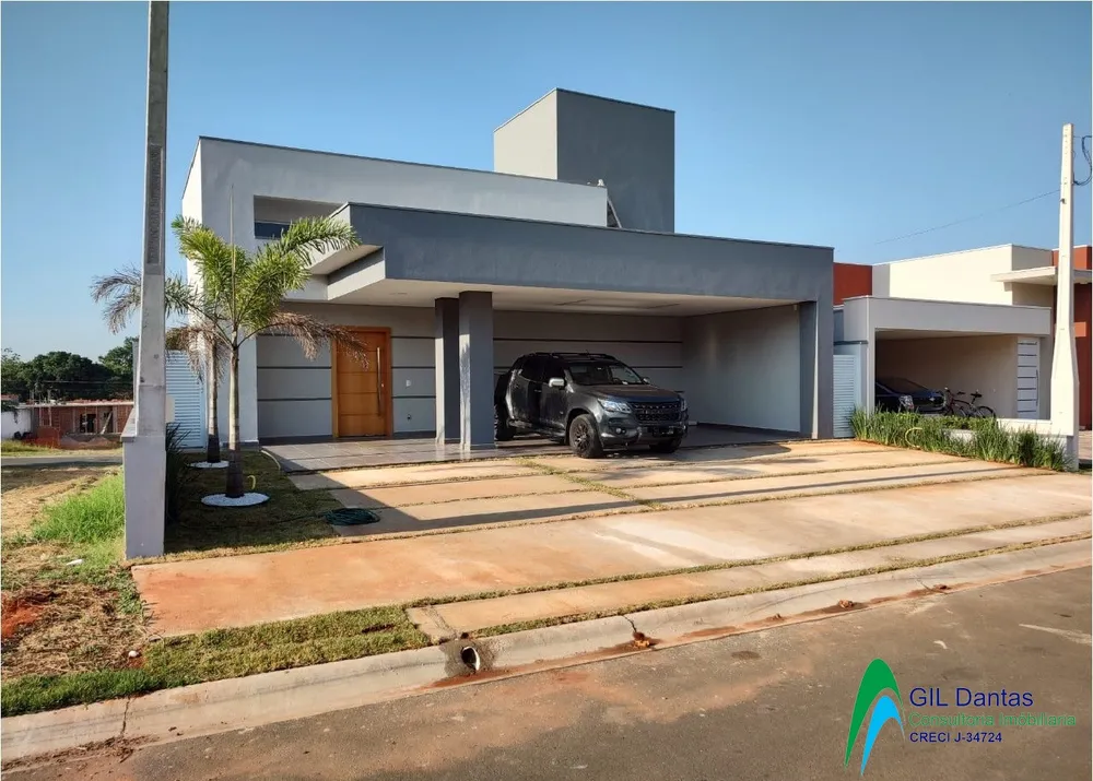 Casa, 3 quartos, 221 m² - Foto 1
