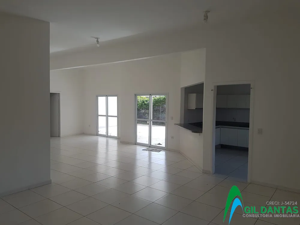 Casa, 3 quartos, 211 m² - Foto 2