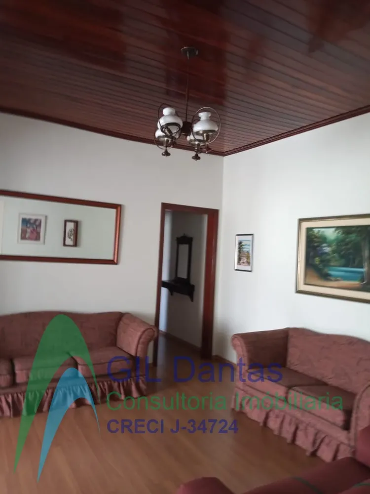 Casa, 5 quartos, 220 m² - Foto 1