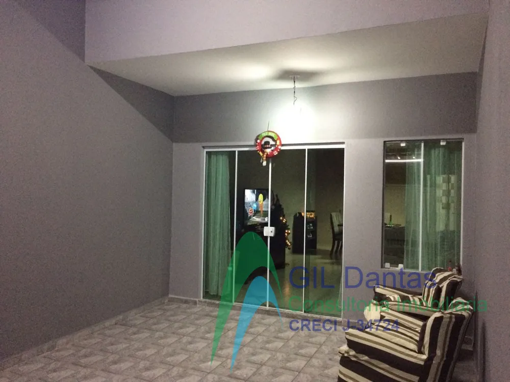 Casa, 4 quartos, 184 m² - Foto 1