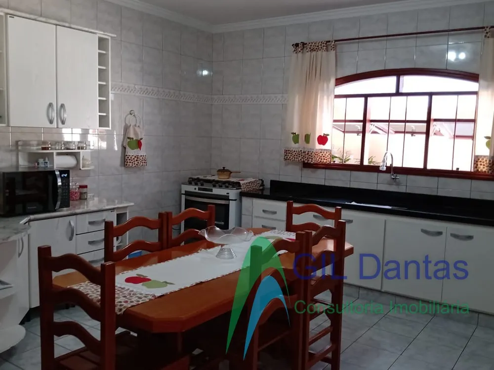 Casa, 3 quartos, 267 m² - Foto 4