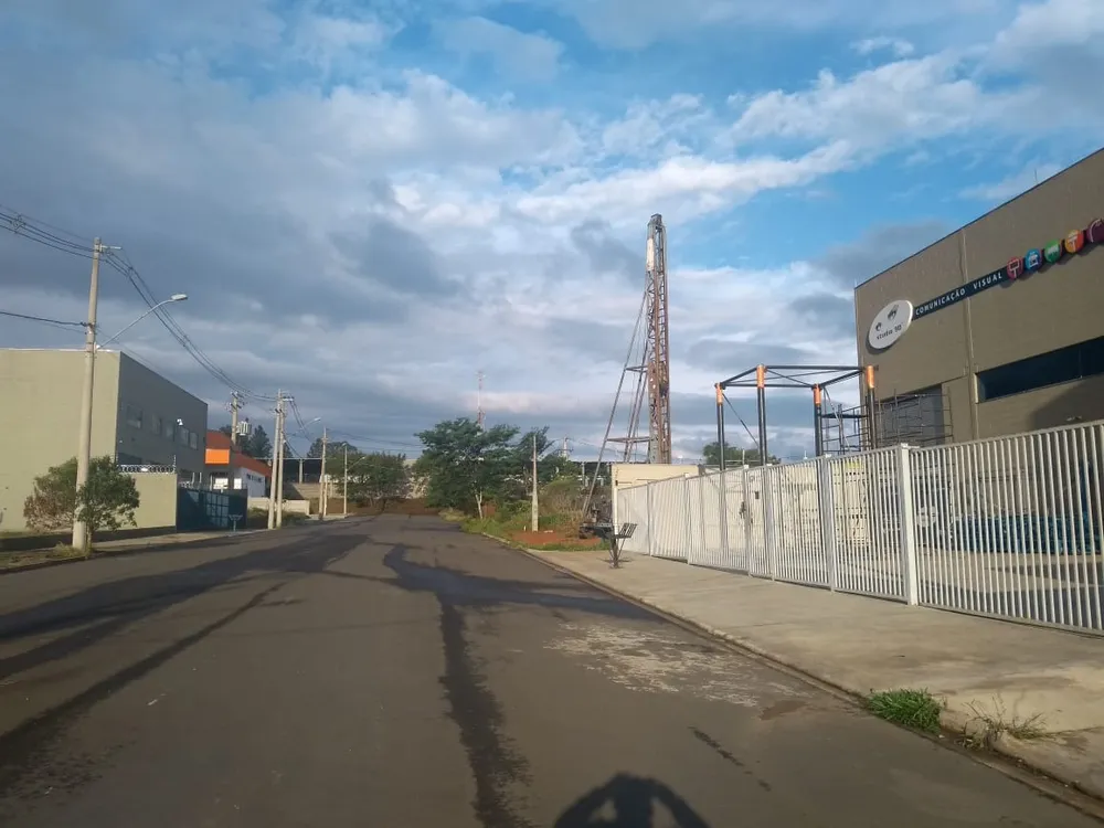 Loteamento e Condomínio, 1000 m² - Foto 1
