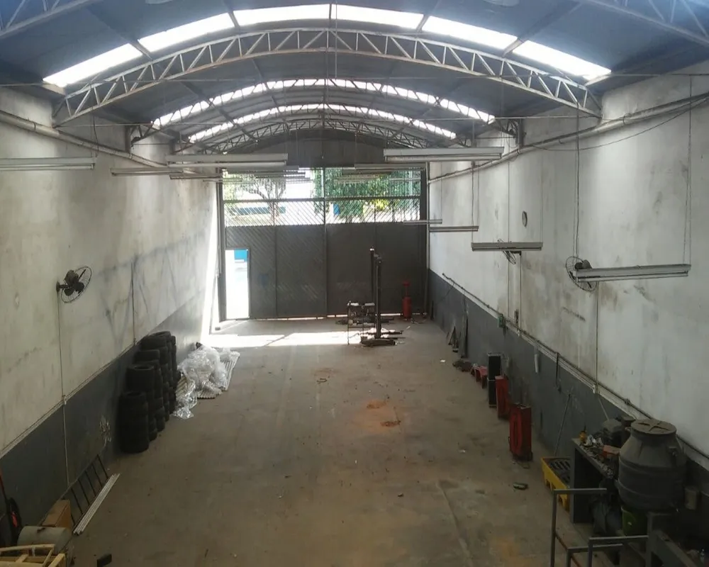 Depósito-Galpão, 380 m² - Foto 1