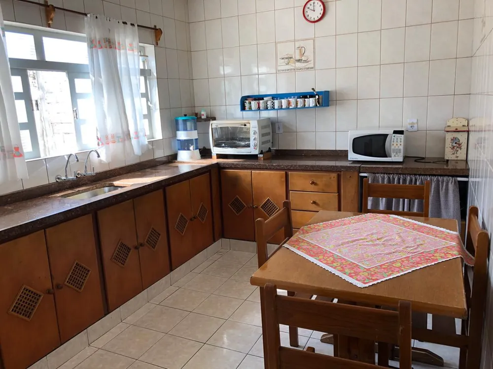 Casa, 3 quartos, 205 m² - Foto 4