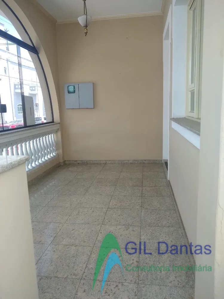 Casa, 3 quartos, 250 m² - Foto 1