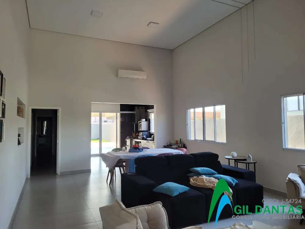 Casa, 3 quartos, 240 m² - Foto 1