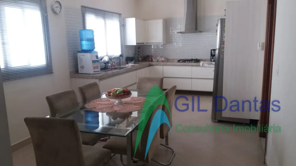 Casa, 4 quartos, 340 m² - Foto 2