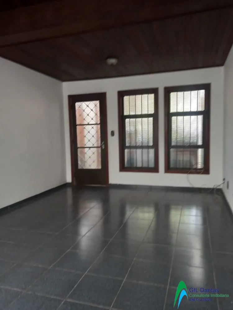 Sobrado, 3 quartos, 208 m² - Foto 1