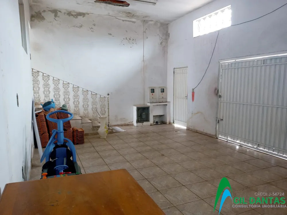 Casa, 5 quartos, 174 m² - Foto 1