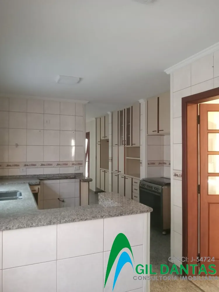 Casa, 4 quartos, 200 m² - Foto 4