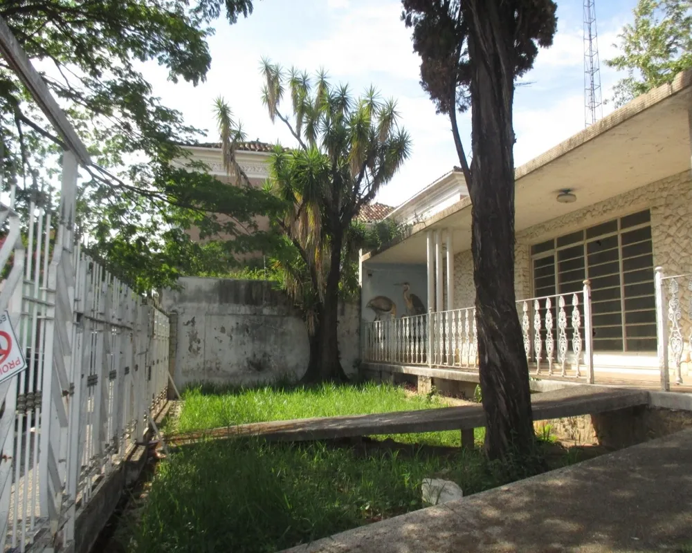 Casa, 4 quartos, 440 m² - Foto 1