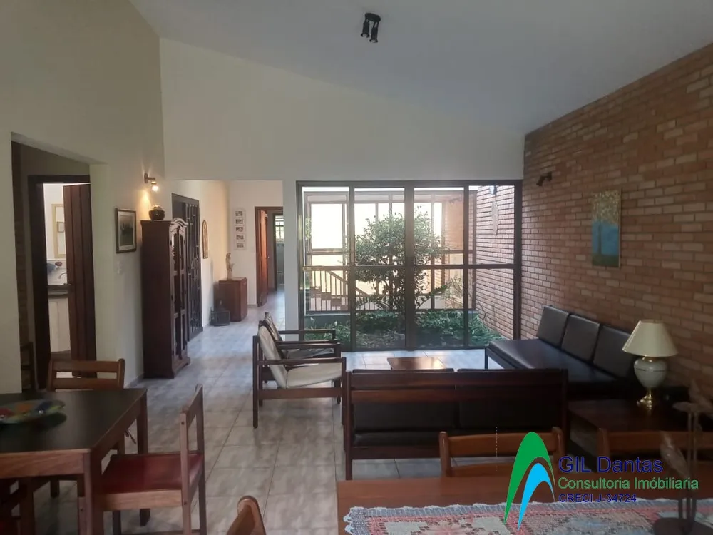 Casa, 3 quartos, 260 m² - Foto 1