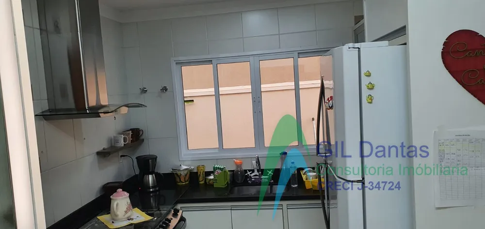Sobrado, 4 quartos, 180 m² - Foto 2