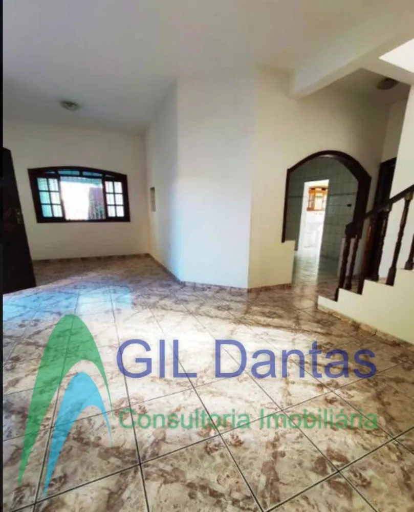 Sobrado, 4 quartos, 200 m² - Foto 1