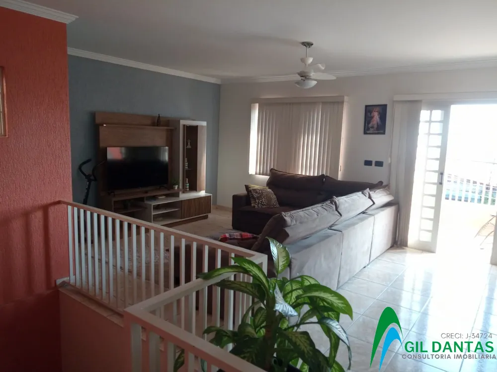 Casa, 3 quartos, 152 m² - Foto 1
