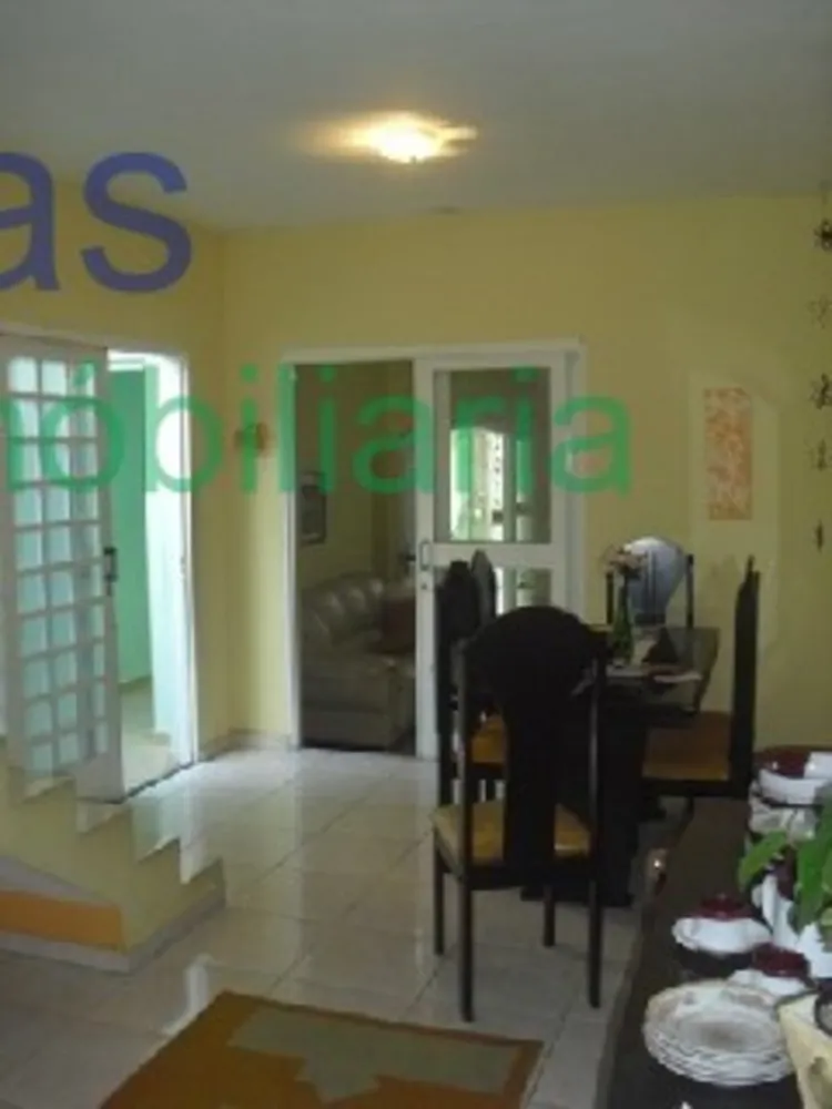 Sobrado, 3 quartos, 196 m² - Foto 1
