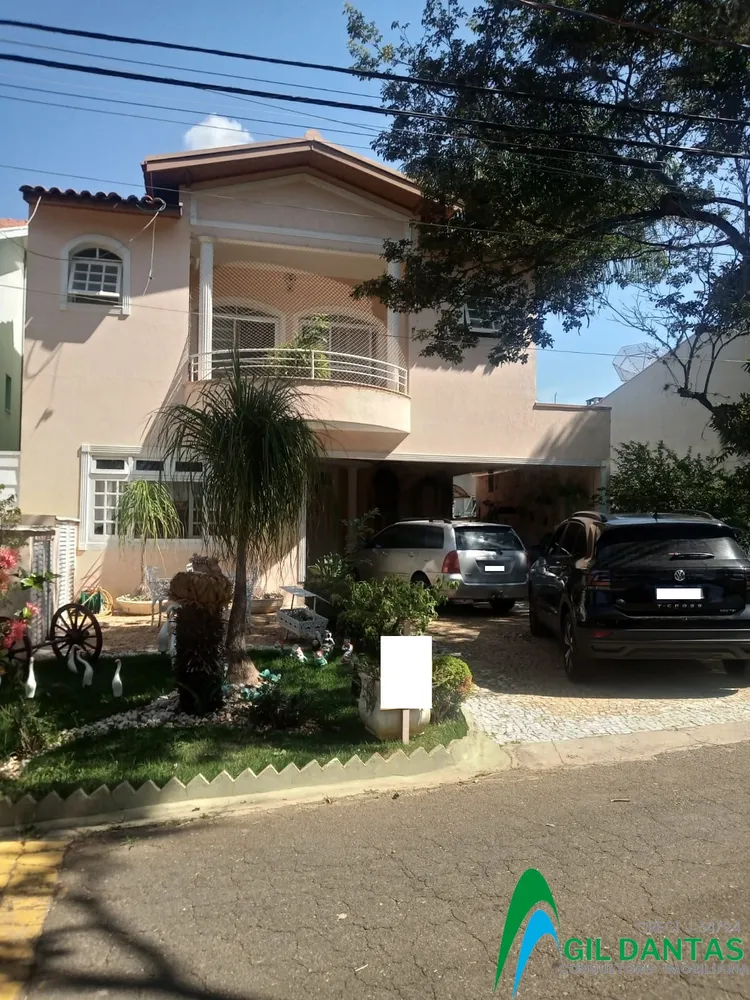Sobrado, 4 quartos, 306 m² - Foto 1