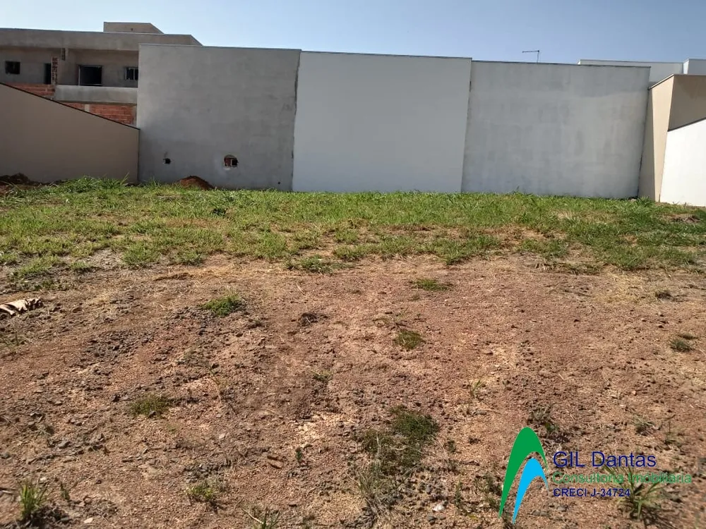 Terreno, 180 m² - Foto 1
