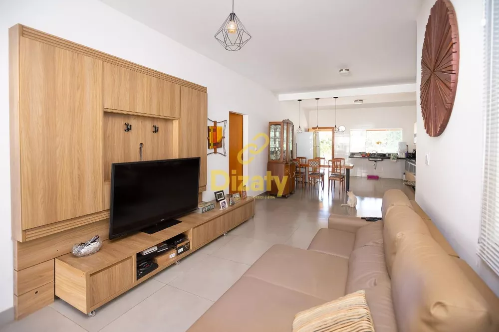 Casa à venda com 3 quartos, 360m² - Foto 3