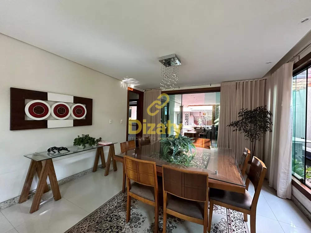 Casa à venda com 4 quartos, 550m² - Foto 4