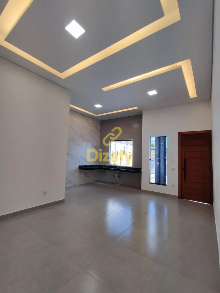 Casa à venda com 3 quartos, 180m² - Foto 1