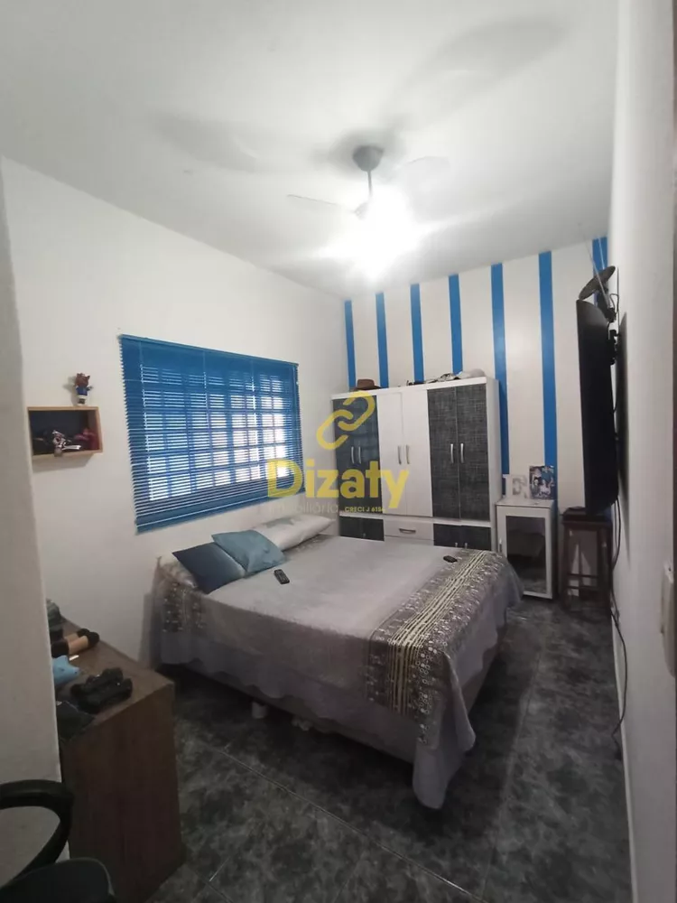 Casa à venda com 3 quartos, 360m² - Foto 4