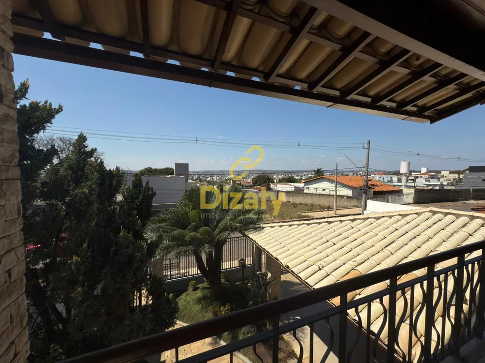 Casa, 3 quartos, 400 m² - Foto 2