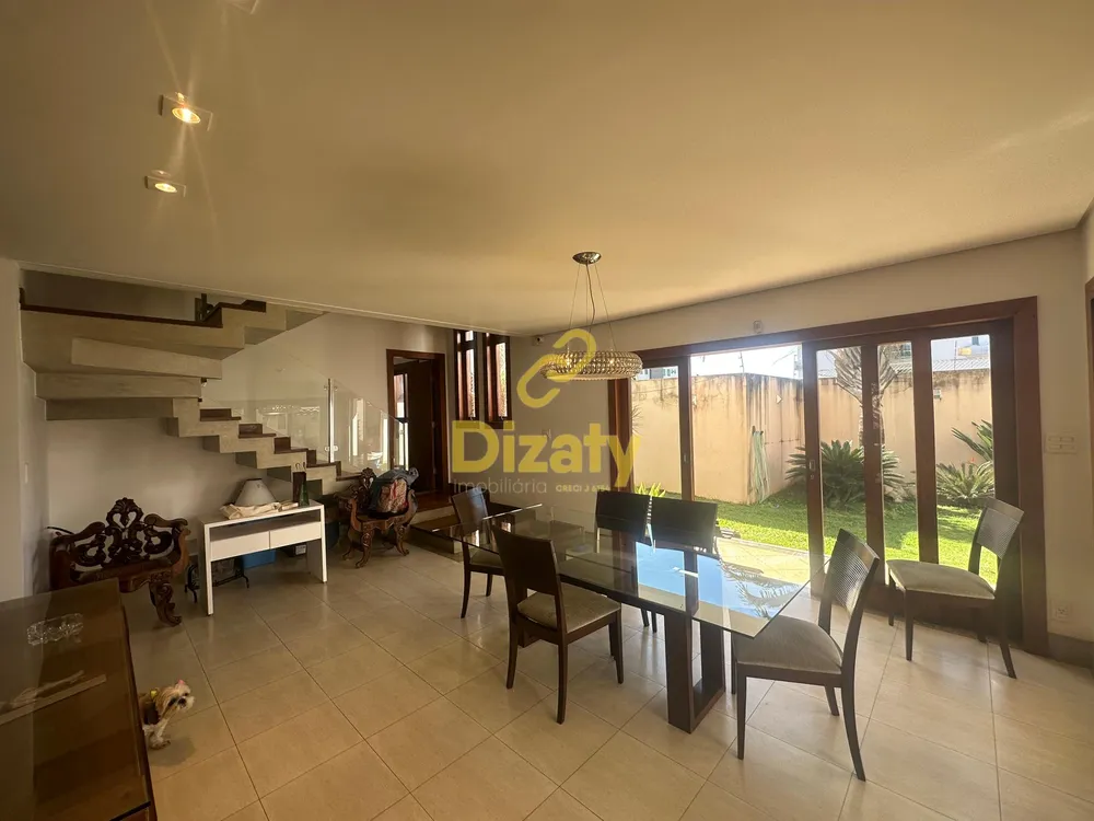 Casa, 3 quartos, 533 m² - Foto 1