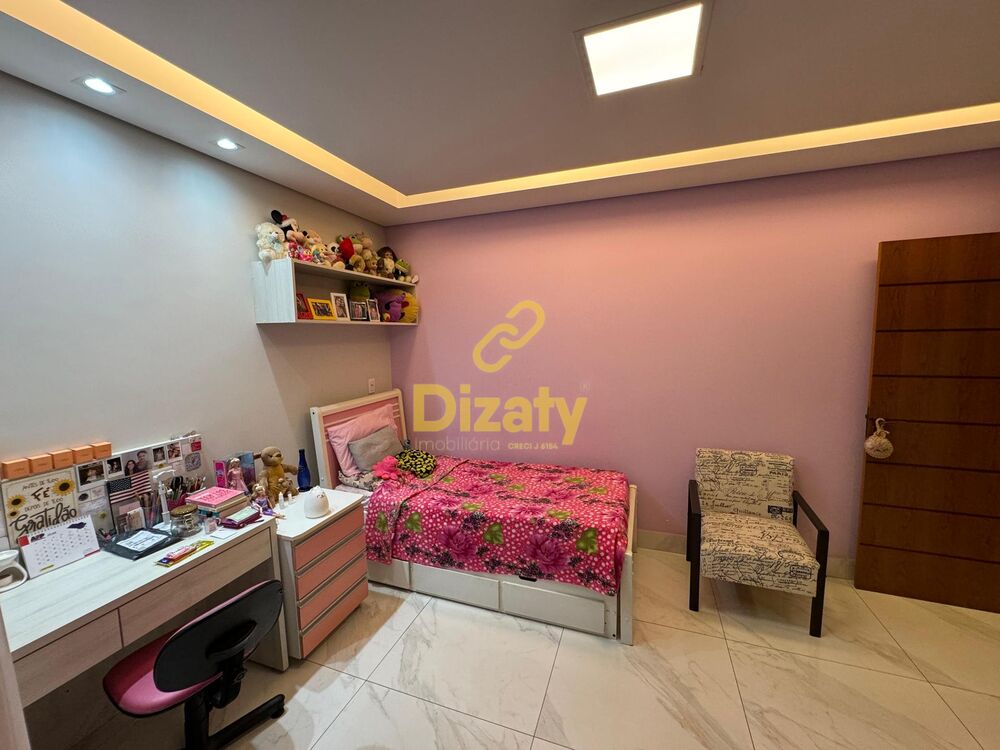 Casa à venda com 3 quartos, 360m² - Foto 2