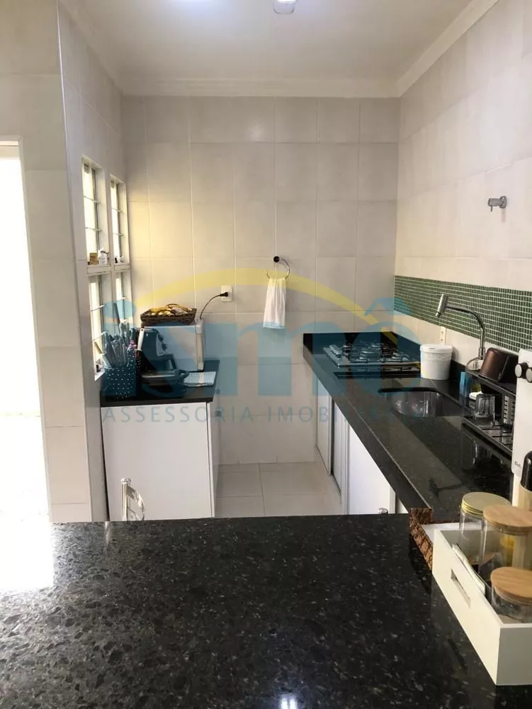 Casa à venda com 2 quartos, 140m² - Foto 4