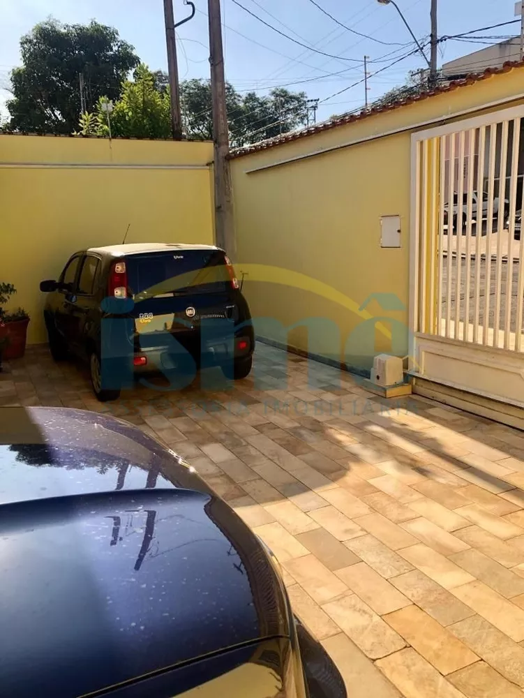 Casa à venda com 2 quartos, 140m² - Foto 2