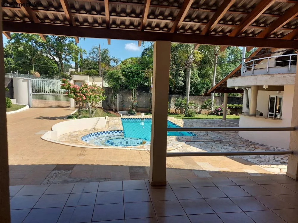 Chácara, 4 quartos, 1440 m² - Foto 1