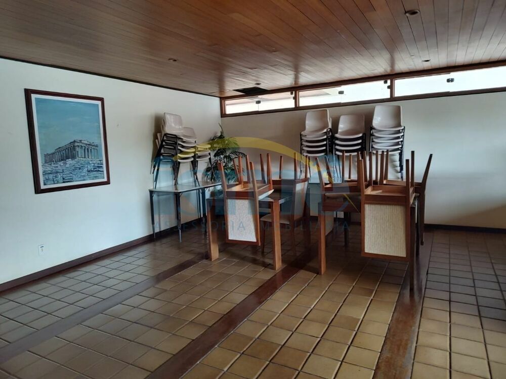 Apartamento à venda com 4 quartos, 182m² - Foto 2