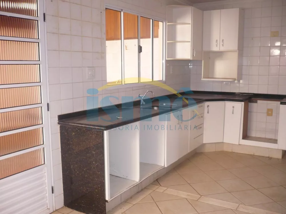 Casa, 3 quartos, 104 m² - Foto 1