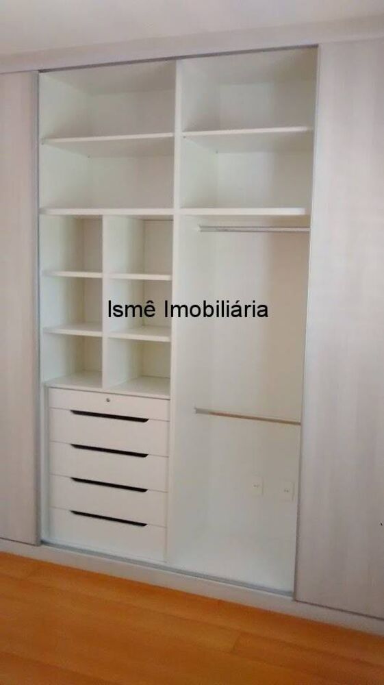 Casa de Vila à venda com 3 quartos, 247m² - Foto 8