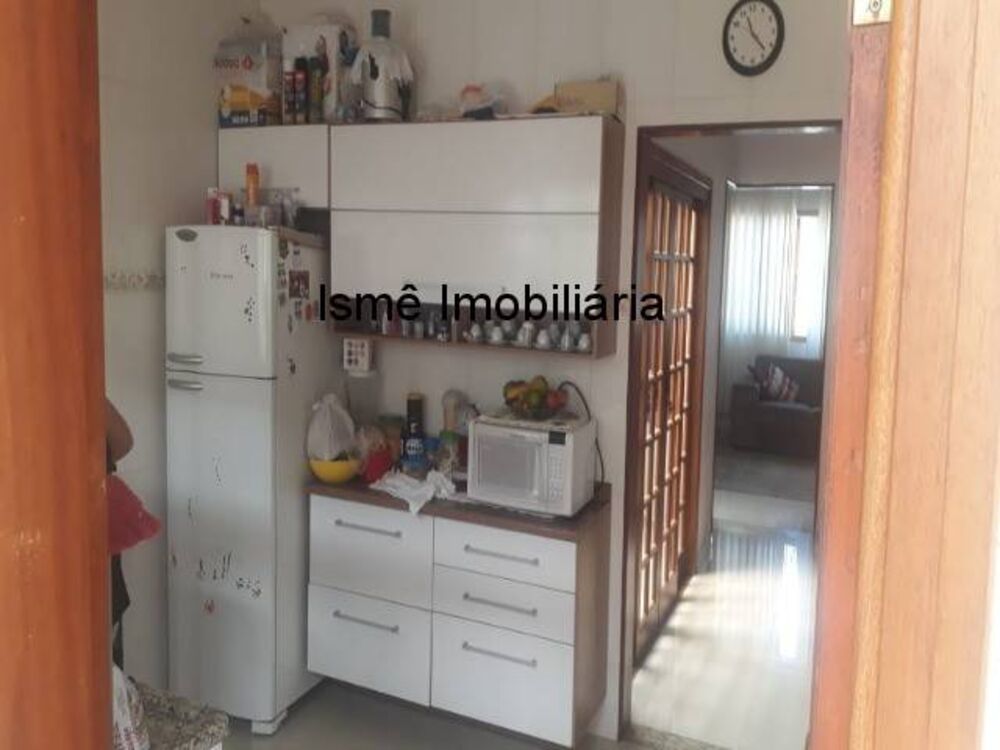 Casa de Vila à venda com 3 quartos, 217 - Foto 1