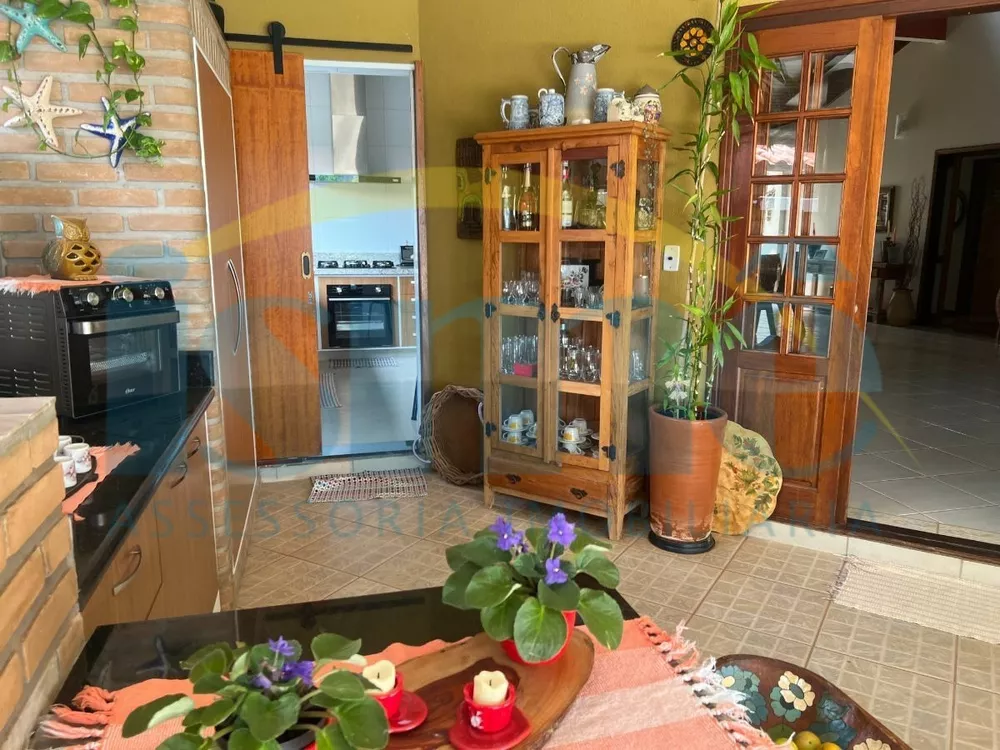 Chácara, 4 quartos, 1000 m² - Foto 1