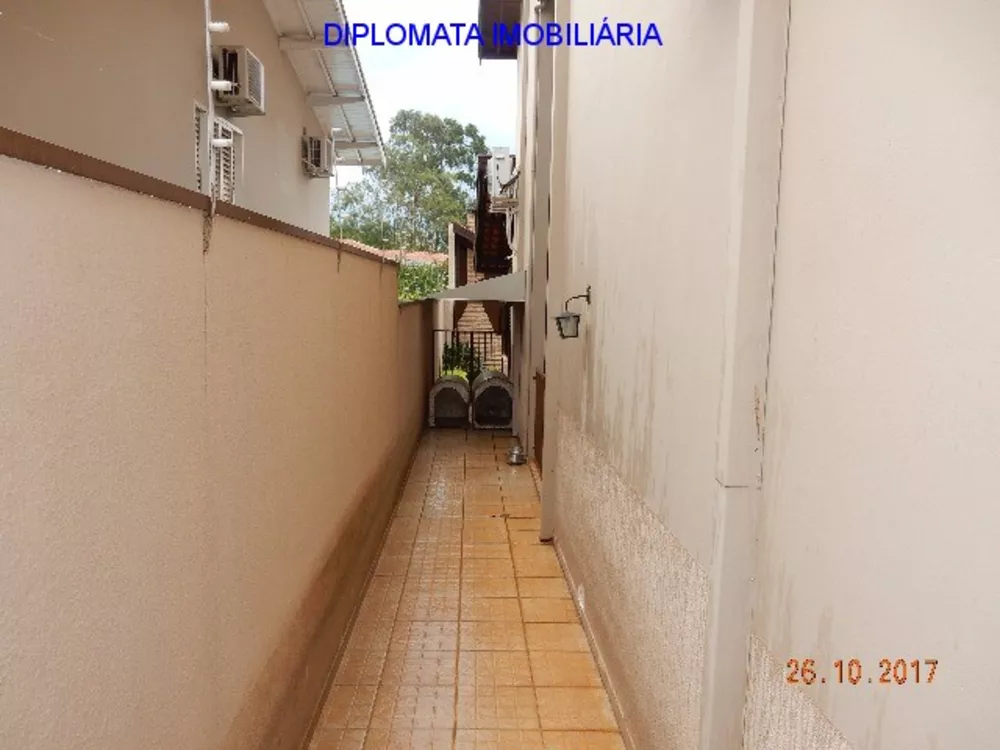 Sobrado à venda com 3 quartos, 600m² - Foto 3