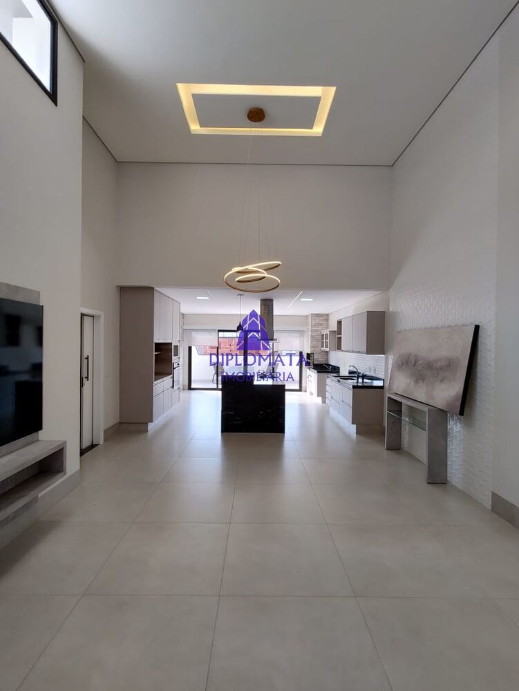 Casa de Condomínio à venda com 3 quartos, 300m² - Foto 3