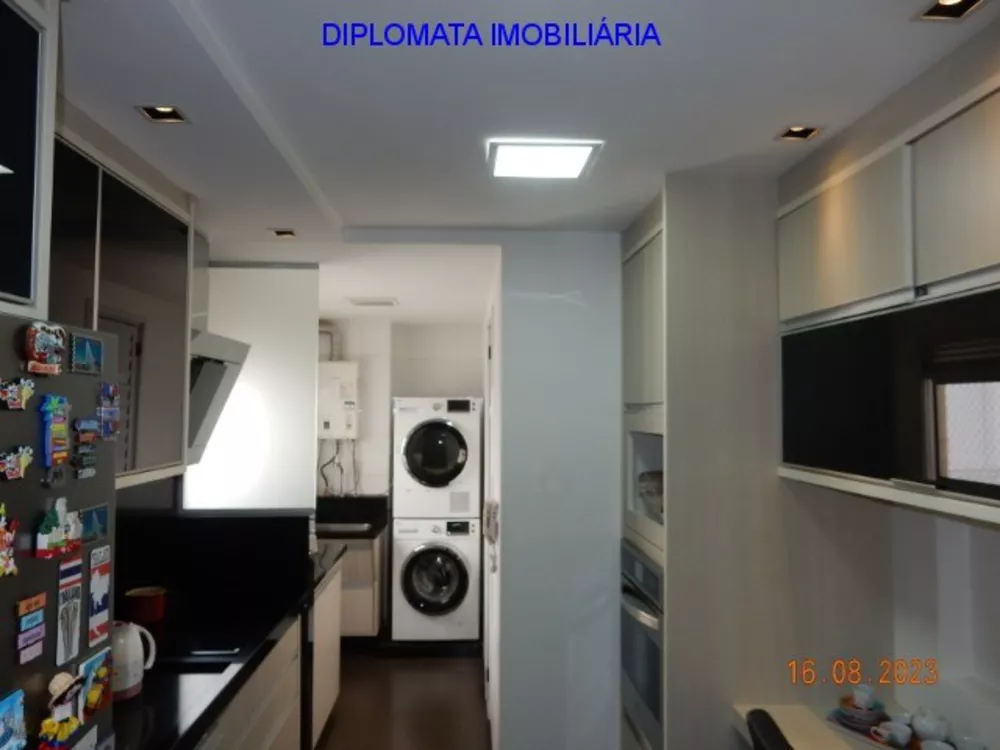 Apartamento à venda com 4 quartos, 193m² - Foto 12