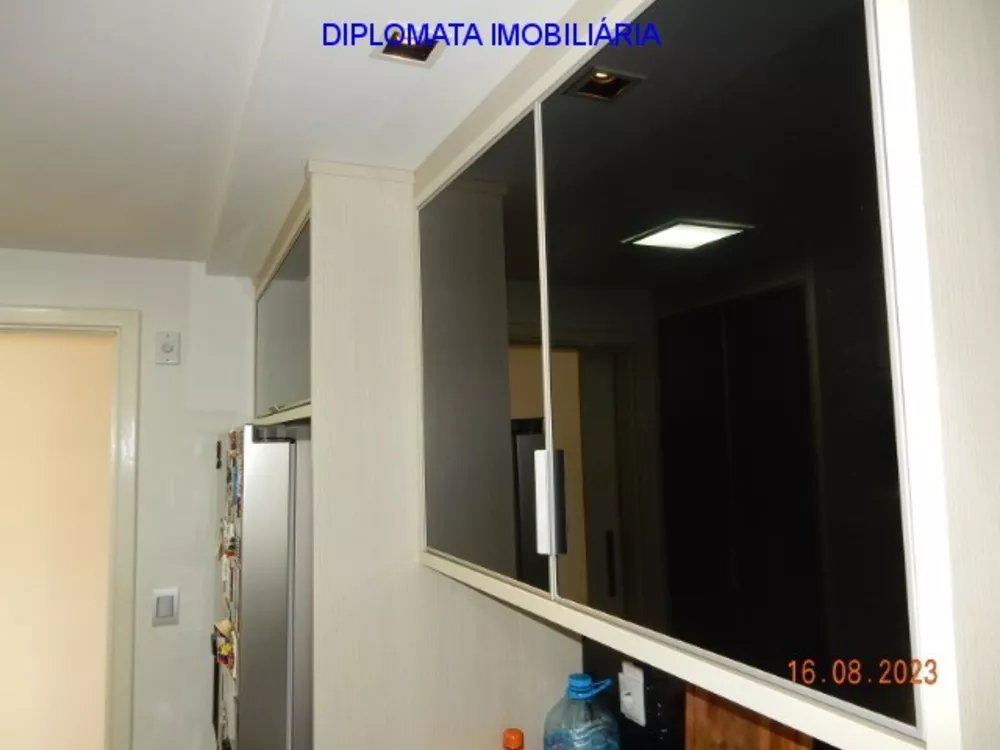 Apartamento à venda com 4 quartos, 193m² - Foto 14