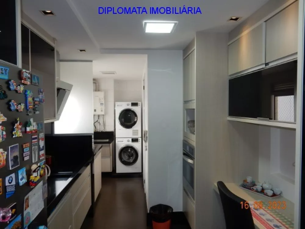 Apartamento à venda com 4 quartos, 193m² - Foto 11